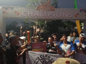 Tim Cleopatra A tundukkan Tim Cleopatra B di partai final Lomba Dayung Piala Kapolres Cup 2025.(Istimewa)