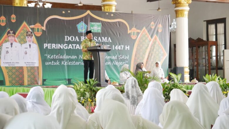 Acara peringatan Maulid Nabi Muhammad SAW di Pendopo Delta Wibawa, Sidoarjo, Minggu (7/9/2025).