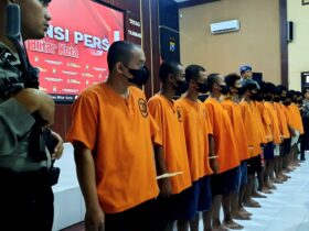 Para pelaku kerusuhan yang terjadi di Kota Blitar, Sabtu malam (30/8/2025) hingga Minggu dini hari (31/8/2025).  (blok-a.com/Fajar)