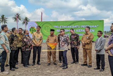 Kehadiran Bupati Sanusi dalam peletakan batu pertama RS Hermina Kepanjen (blok-a.com / Yogga Ardiawan)