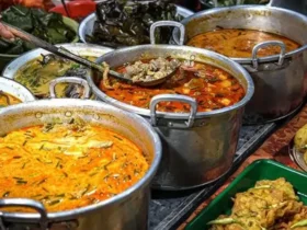 Sajian menu pedesan yang layak dicoba di kuliner malam Kediri (foto: Agus Mustohih/youtube)