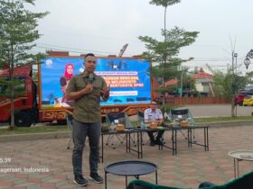 Kepala Pelaksana BPBD kota Mojokerto saat menyampaikan komitmennya di hadapan wartawan dalam acara ngopi bareng media.(blok-a.com/Syahrul Wijaya)