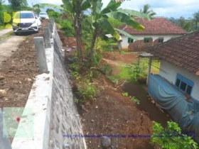 Jalan Poros Desa Pringgondani Bantur Malang Diperkuat, Warga Tak Lagi Waswas Longsor