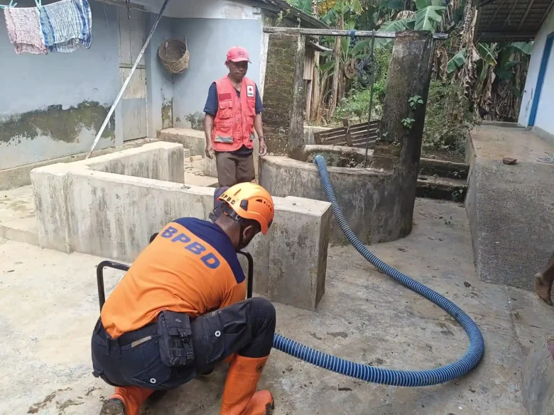 200 Sumur Warga Malang Selatan Tercemar seusai dilanda banjir (BPBDKabMalang)