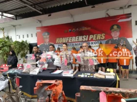 Rilis kasus penetapan tersangka kerusuhan di Polresta Malang Kota, Jumat (26/9/2025) (blok-a/Bob Bimantara Leander)