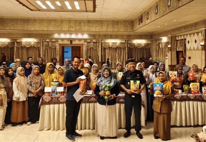 Puluhan UMKM dengan beragam produk unggulan mengikuti proses kurasi yang digelar di Gresik.(blok-a.com/ivan)