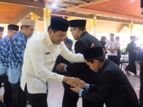 Pelepasan kontingen Sidoarjo menuju MTQ ke-XXXI tingkat Jawa Timur, Rabu (10/9/2025).