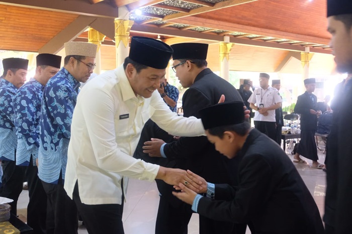 Pelepasan kontingen Sidoarjo menuju MTQ ke-XXXI tingkat Jawa Timur, Rabu (10/9/2025).