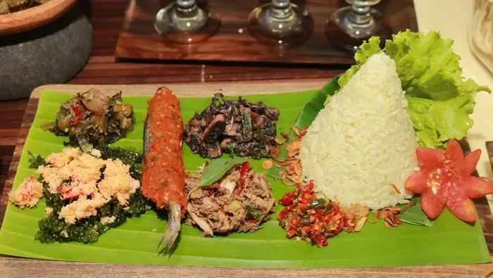 Kuliner nasi mudhuk khas Paciran, Lamongan (foto: ist)