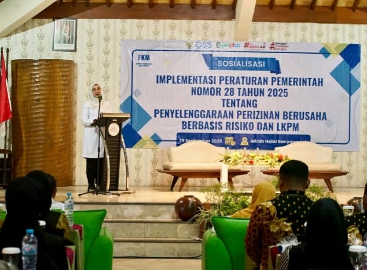 Bupati Banyuwangi, Ipuk Fiestiandani saat membuka sosialisasi kemudahan perizinan berusaha, Senin (29/9/2025).(Istimewa)