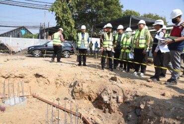 Bupati Sidoarjo Subandi bersama jajaran OPD terkait meninjau langsung progres pembangunan RSUD Sedati, Selasa (23/9/2025) pagi.