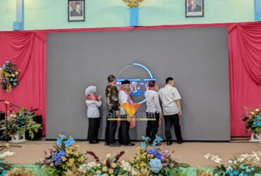 Bupati Malang, HM Sanusi saat meresmikan 17 Sekolah Unggulan di Kabupaten Malang (blok-a.com / Yogga Ardiawan)