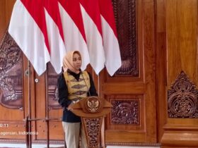 Wali Kota Mojokerto Ning Ita saat memaparkan sasaran utama program UP2K di gedung Sabha Mandala Madya.(blok-a.com/Syahrul Wijaya)