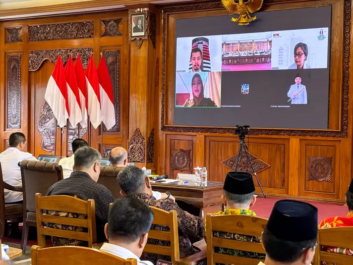 Sosialisasi anti korupsi jajaran legislatif dan eksekutif di Sabha Mandala Madya, Pemkot Mojokerto.(blok-a.com/Syahrul Wijaya)
