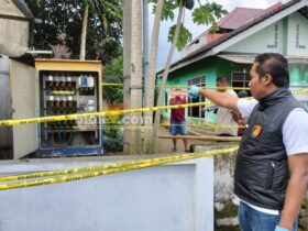 Box gardu PLN yang tidak terkunci, penyebab balita 3 tahun tewas tersengat listrik. (blok-a.com/Fajar)