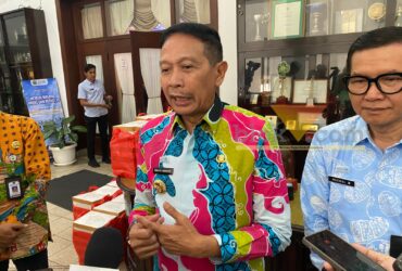 Wali Kota Malang, Wahyu Hidayat dikonfirmasi soal Trans Jatim, Rabu (16/10/2025) (blok-a/Bob Bimantara Leander)