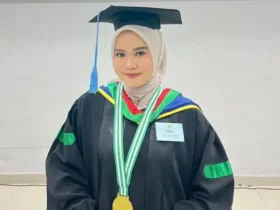 Hawa Ainur Maulida, mahasiswi Prodi Psikologi, Fakultas Psikologi UNJ, lulusan terbaik tahun akademik 2024/2025 (foto: unj)