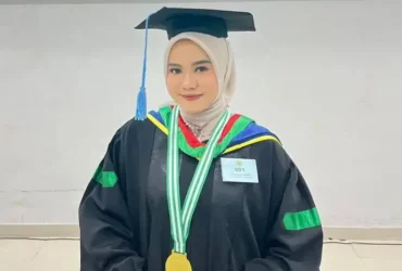 Hawa Ainur Maulida, mahasiswi Prodi Psikologi, Fakultas Psikologi UNJ, lulusan terbaik tahun akademik 2024/2025 (foto: unj)