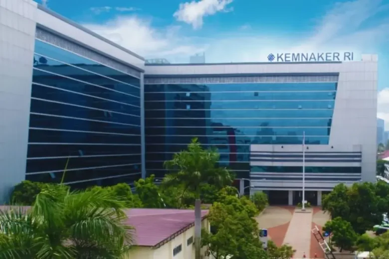 Gedung Kementerian Ketenagakerjaan. (foto: Antara)