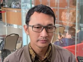 Juru bicara KPK Budi Prasetyo sesi wawancara dengan wartawan.(blok-a.com/Syahrul Wijaya)