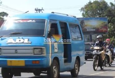 Ilustrasi armada angkot Kota Malang. (blok-a.com/Yogga Ardiawan)