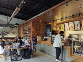 Nakoa, Cafe Hits Mahasiswa Kota Malang: Ini Lokasi, hingga Harga Menunya