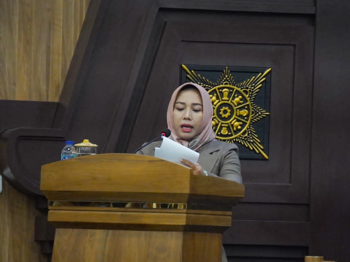 Wali kota Mojokerto Ika Puspita Sari saat menyampaikan nota keuangan rancangan anggaran pendapatan dan belanja daerah (RAPBD) tahun 2026.(blok-a.com/Syahrul Wijaya)