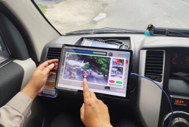 Petugas Satlantas Polres Gresik gencar melakukan penindakan melalui Sistem tilang elektronik mobile.(Ist)