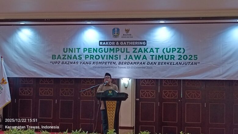 Kepala BAZNAS Provinsi Jawa Timur Prof. Dr. K.H. Ali Maschan Moesa, M.Si., saat memberikan sambutan dalam acara Rakor dan Gathering (UPZ) di hotel Villa Vanda Gardenia, Trawas, Mojokerto.(Blok-a.com/Syahrul Wijaya)