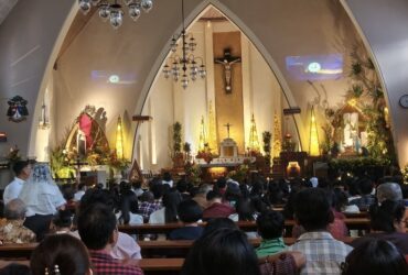 Natal di Tengah Bencana, Gereja Katedral Malang Tekankan Peran Keluarga dan Solidaritas Sosial