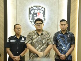 Kasatreskrim Polres Gresik AKP Arya Widjaya (tengah).(ist)