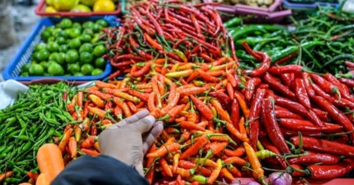 Harga cabai rawit di Banyuwangi sepedas rasanya, Kamis (4/12/2025). (blok-a.com/Kuryanto)