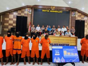 Kapolres Magetan saat memaparkan capaian kinerja saat konferensi pers.