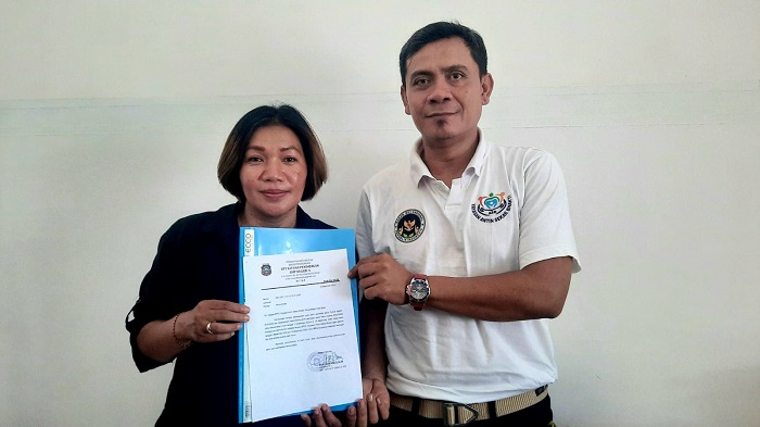 Asisten Lapangan SPPG Sananwetan Yayasan Antin Sekar Bhakti, Joko Dwi Hartanto, bersama Humas SPPG Sananwetan Endang Wikanti. (blok-a.com/Fajar)