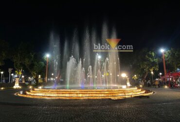 Wahana Air Mancur Baru di Alun-alun Merdeka Kota Malang. (blok-a.com / M Berril Labiq)