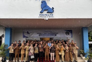 FOTO : Wakil Bupati Blitar, H. Beky Herdihansah, melakukan kunjungan kerja ke PT Charoen Pokphand Indonesia di Krian, Sidoarjo. (blok-a.com/Fajar)