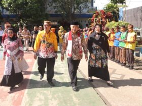 Bupati Malang, HM Sanusi saay melakukan kunjungan kerja ke sekolah yang ada di Kabupaten Malang (pro)