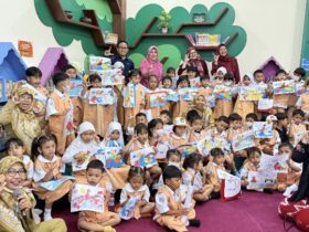 Sidoarjo, blok-a.com - Dinas Perpustakaan dan Kearsipan Kabupaten Sidoarjo, menggelar Gebyar Literasi Anak, Senin (2/2/2026).