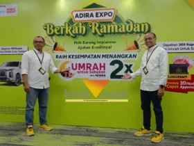 Head of Regional SSD Jawa Timur Irfan Budianto dan Head of Regional Business Adira Finance Jawa Timur, Fatkhul Abidin.(blok-a.com/Syahrul Wijaya)