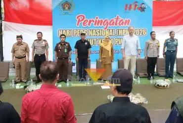 PWI Kabupaten Banyuwangi dalam rangka memperingati HPN 2026 dan HUT ke 80 PWI, menggelar tasyakuran dan doa bersama secara sederhana di Ruang Publik Gesibu Blambangan, Senin (9/02/2026)(blok-a.com/Kuryanto)