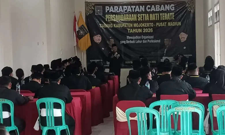 Acara Parapatan perguruan silat PSHT Mojokerto di Hotel Bukit Surya, Pacet.(blok-a.com/Syahrul Wijaya)