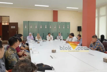 Rapat dengar pendapat provider di ruang rapat sekretariat Dewan Perwakilan Rakyat Daerah kota Mojokerto.(blok-a.com/Syahrul Wijaya)