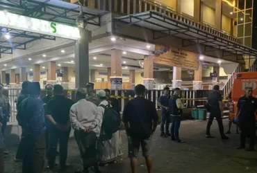 Ledakan terjadi di Masjid Raya Pesona, Kelurahan Patrang, Kabupaten Jember, Senin (16/3/2026) malam (foto: detik)