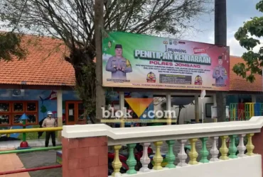 Salah satu tempat penitipan kendaraan gratis polres Jombang.(blok-a.com/Syahrul Wijaya)