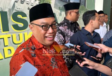 Rektor Unisma, Prof Junaidi saat menjelaskan kampus Unisma siap kukuhkan tiga guru besar dalam waktu dekat. (blok-a.com / M Berril Labiq)