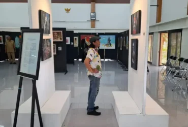 Suasana pameran fotografi yang berlangsung di Aula Dinas Pendidikan dan Kebudayaan Kabupaten Jombang (foto: Istimewa)