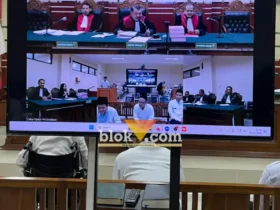 Sidang perdana Kasus Korupsi Hibah Pesantren Al Ibrohimi Gresik di PN Tipikor Surabaya (foto: Flok-a.com/Ivan)