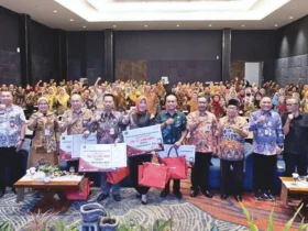 141 PNS menerima SK Purna tugas dari Pemkab Sidoarjo, Kamis (9/4/2026) (foto: ist)