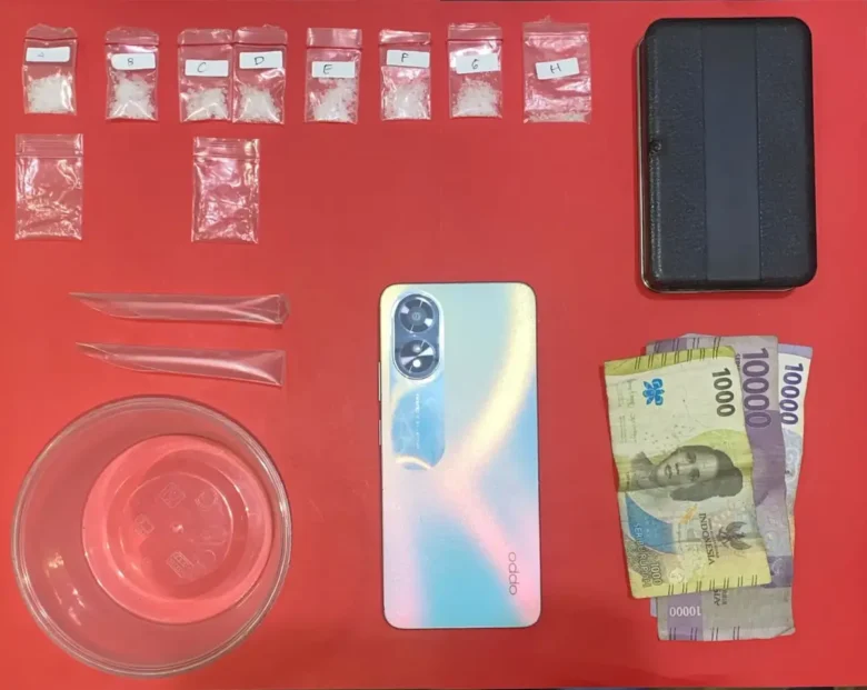 Barang bukti narkoba yang berhasil diamankan Satresnarkoba Polres Mojokerto (Foto: Istimewa)