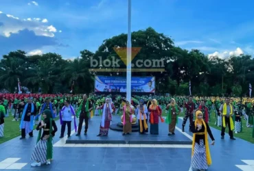 Bupati Magetan bersama jajaran Forkopimda menari bersama saat puncak peringatan Hardiknas 2026 (foto: Blok-a.com/Ananda)